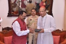 His Eminence Cardinal Oswald Gracias called on Hon'ble Governor at Raj Bhavan