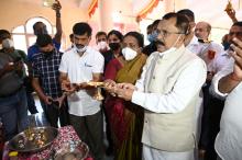 As part of 'Goa Sampurna Yatra', Hon'ble Governor visited Sattari taluka on 23.2.2022. Hon'ble Governor alongwith First Lady offered prayers to Shree Brahmadev Temple, Carambolim, Sattari taluka