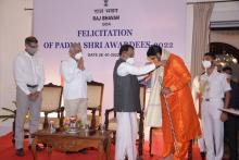 Hon'ble Governor felicitated Padma Shri Awardees - 2022 His Holiness Brahmeshanandacharya Swami and Shri Brahmanand Shankhwalkar at Raj Bhavan