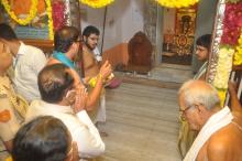 Hon'ble Governor along with his First Lady Adv. Reetha Sreedharan visited Shree Samsthana Gokarn Partagali Jeevottam Math & took blessing of Shrimad Vidyadheesh Teerth Shripad Vader Swami at Poinginim, Canacona