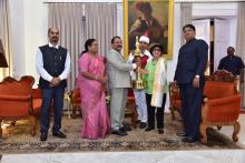 On the occasion of Goa Revolution Day, Hon'ble Governor felicitated 98 years old freedom fighter Smt. Libia Lobo Sardessai at Raj Bhavan.