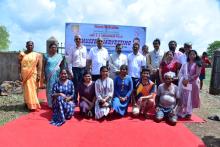 Hon'ble Governor visited Marine Farming site (Harvesting of Mussels) at Madkai, an adopted village under Unnat Bharat Abhiyan by Goa University