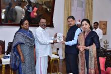  Hon'ble Governor of Tamil Nadu Shri. Thiru Ravindra Narayan Ravi along with his Spouse called on Hon'ble Governor of Goa Shri. P. S. Sreedharan Pillai and Adv. Reetha Sreedharan at Raj Bhavan.