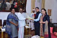  Hon'ble Governor of Tamil Nadu Shri. Thiru Ravindra Narayan Ravi along with his Spouse called on Hon'ble Governor of Goa Shri. P. S. Sreedharan Pillai and Adv. Reetha Sreedharan at Raj Bhavan.