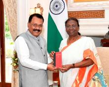 Hon'ble Governor called on Hon'ble President of India Smt Droupadi Murmu at Rashtrapati Bhavan, New Delhi