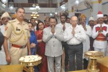 Hon'ble Governor visisted Shree Vithal Mandir, Sanquelim and offered prayers. Shri Pratapsingh Rane, Former MLA and Dr.Deviya Rane, Hon'ble MLA were present on the occasion.