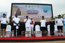 Hon'ble Governor participated in the 'Swachh Sagar Surakshit Sagar'  Beach Cleanup drive organised by National Centre for Polar & Ocean Research & other Stakeholders on the occasion of Birthday of Hon'ble Prime Minister Shri Narendra Modi at Miramar