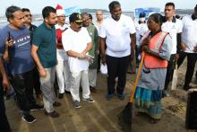 Hon'ble Governor participated in the 'Swachh Sagar Surakshit Sagar'  Beach Cleanup drive organised by National Centre for Polar & Ocean Research & other Stakeholders on the occasion of Birthday of Hon'ble Prime Minister Shri Narendra Modi at Miramar