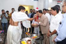 Hon'ble Governor visited Shree Shantadurga Temple, Candolim for Darshan and Prayers. Shri Michael Lobo, Hon'ble MLA was present on the occasion.