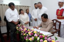 Hon'ble Governor visited Siolim Church for blessings. Shri Michael Lobo, Hon'bel MLA and Smt. Delilah Lobo, Hon'ble MLA were present on the occasion.