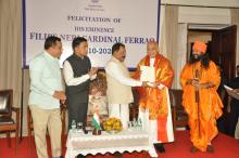 Hon'ble Governor felicitated His Eminence Cardinal Filipe Neri Ferrao at Raj Bhavan in the presence of Hon'ble Chief Minister Dr.Pramod Sawant, Hon'ble Ministers, MLAs, and other dignitaries at Raj Bhavan