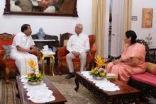 SHRI RAJENDRA ARLEKAR  HON'BLE GOVERNOR OF HIMACHAL PRADESH ALONG WITH HIS WIFE SMT. ANAGHA RAJENDRA ARLEKAR WAS CALLED ON HON'BLE GOVERNOR AT RAJ BHAVAN.