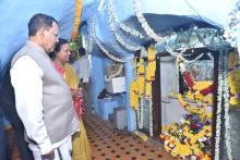 Hon'ble Governor along with spouse offered prayers at Grotto Feast Celebration at Raj Bhavan