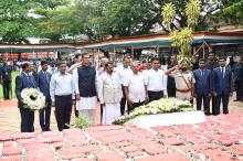 Hon’ble Governor paid floral tributes to martyrs on the occasion of Goa Revolution Day at Azad Maidan, Panaji