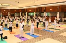 International Yoga Day celebrated in Raj Bhavan. Hon’ble Governor,Hon’ble Union Minister for Tourism,Culture and Development of NE Region,Shri G. Kishan Reddy and Hon’ble Minister of State for Defence & Tourism, Shri Ajay Bhatt along with G20 delegates.