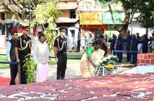 Arrival at Azad Maidan