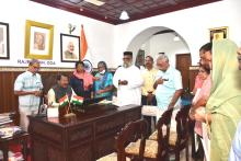 Delegation of St. George Orthodox Church Trivandrum - Rev. Fr. G. Joshua, Mr. Molly G. Joshua and others called on Hon'ble Governor at Raj Bhavan