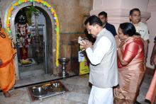 Hon’ble Governor visited Lamgao to see the Kaavi Art, Shree Sharvani Temple Darshan and felicitation by Devasthan Committee, Shree Hanuman Temple, Heritage house of  Shri Anand Dessai to see Kaavi art and interaction with Media and Prominent persons.  