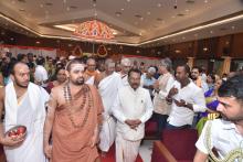 Hon'ble Governor Attended function of Honouring of Jagadguru Sri Sri Sri Bharathi Tirtha Mahaswamiji from Sri Sri Sri Jagadguru Shankaracharya Mahasamsthanam Dakshinamnaya Sri Sharad Peetham, Srigeri at New Darbar Hall, Raj Bhavan.  