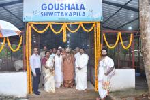 Hon'ble Governor Attended function of Honouring of Jagadguru Sri Sri Sri Bharathi Tirtha Mahaswamiji from Sri Sri Sri Jagadguru Shankaracharya Mahasamsthanam Dakshinamnaya Sri Sharad Peetham, Srigeri at New Darbar Hall, Raj Bhavan.  