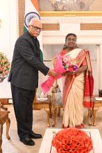 Hon???ble Governor Shri Pusapati Ashok Gajapathi Raju called on Hon???ble President of India, Smt. Droupadi Murmu at Rashtrapati Bhavan, New Delhi. 